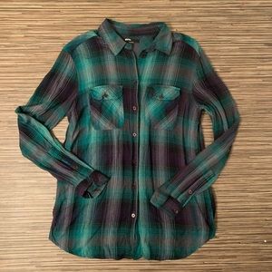 BDG Urban Outfitters Plaid Button-up Shirt Small